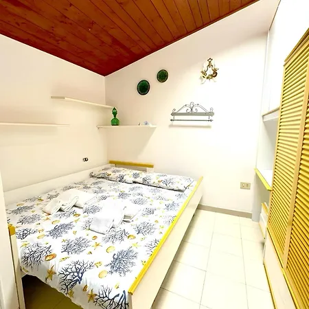 Grazia Deledda Comfort Πανσιόν *
